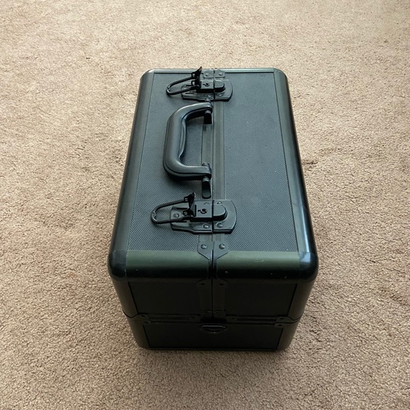 Makeup Case - Picture 10 of 16